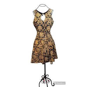 nicki minaj gold floral dress size S